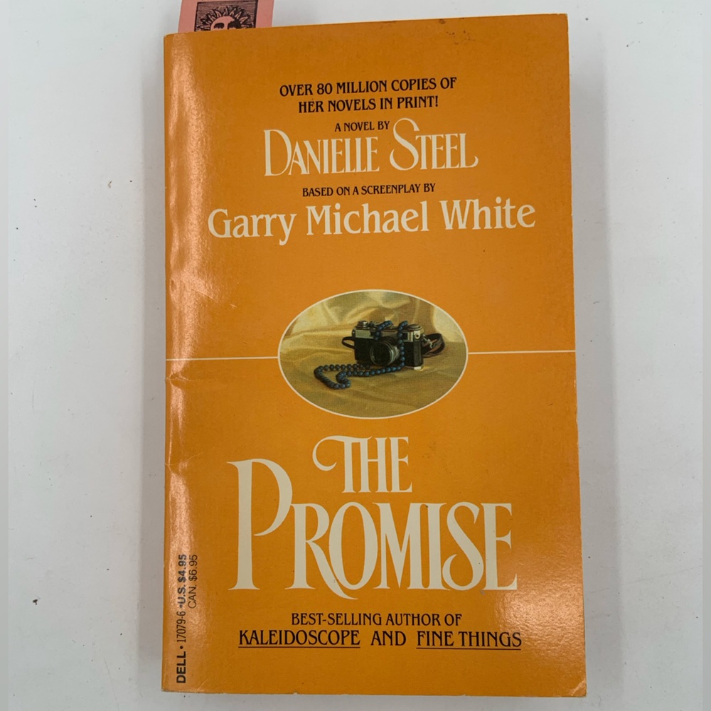 🌹New Listing🌹GUC The Promise - Book by Danielle Steel